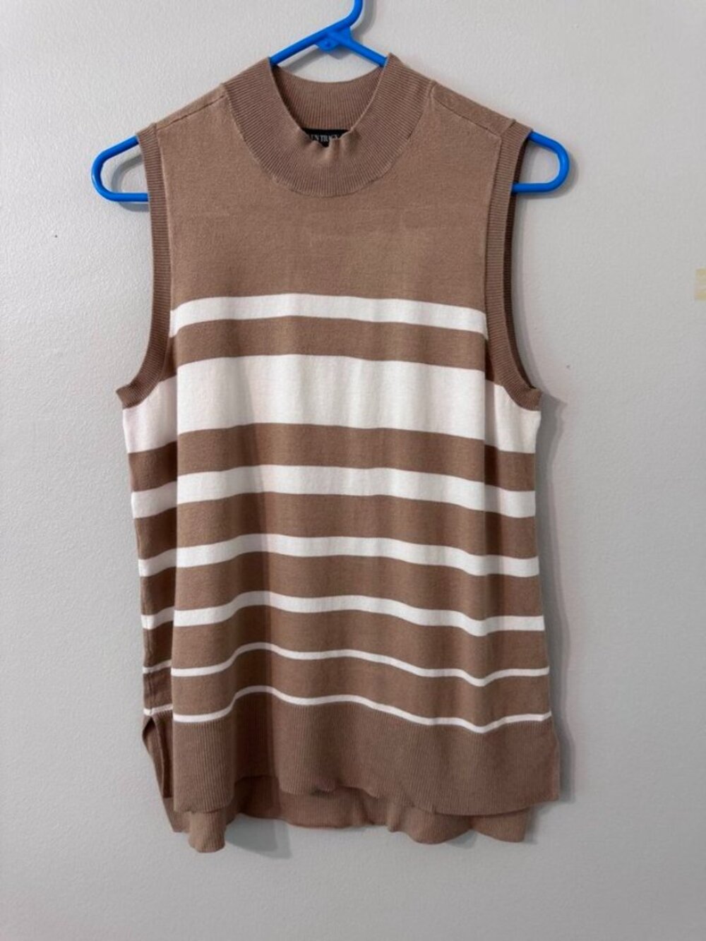 llen Tracy L Brown Ivory Striped Sleeveless Mock Neck Sweater